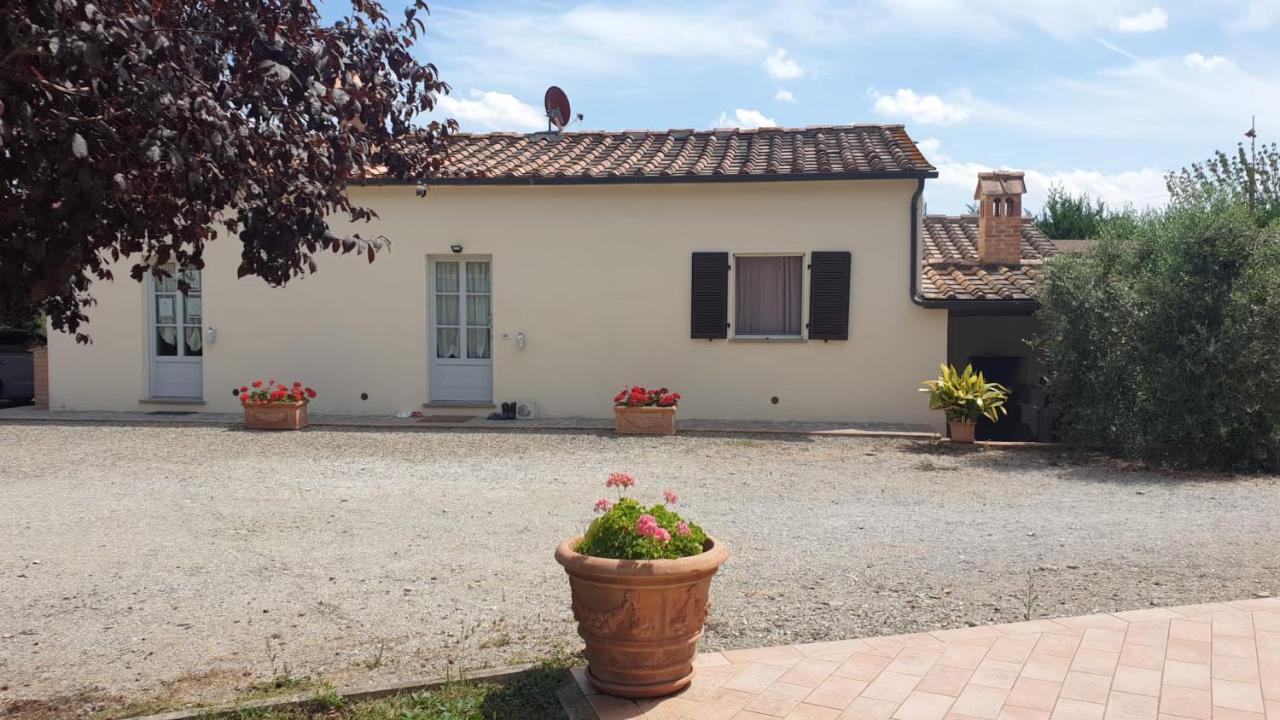 וולטרה Agriturismo San Leone מראה חיצוני תמונה